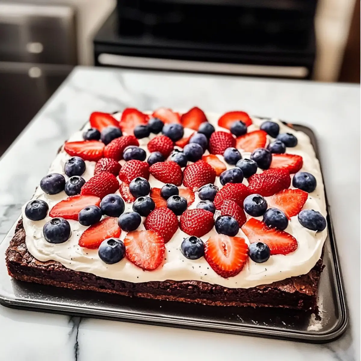 Sommerbeeren-Brownie-Pizza